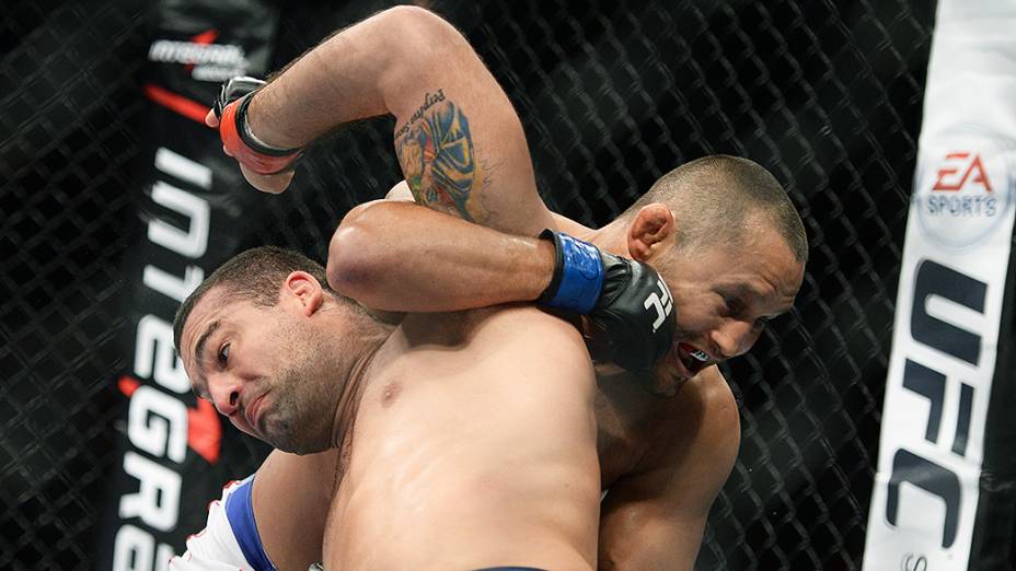 Mauricio Shogun perde para Dan-Henderson no ginasio Nélio Dias em Natal (RN) pelo UFC 2014