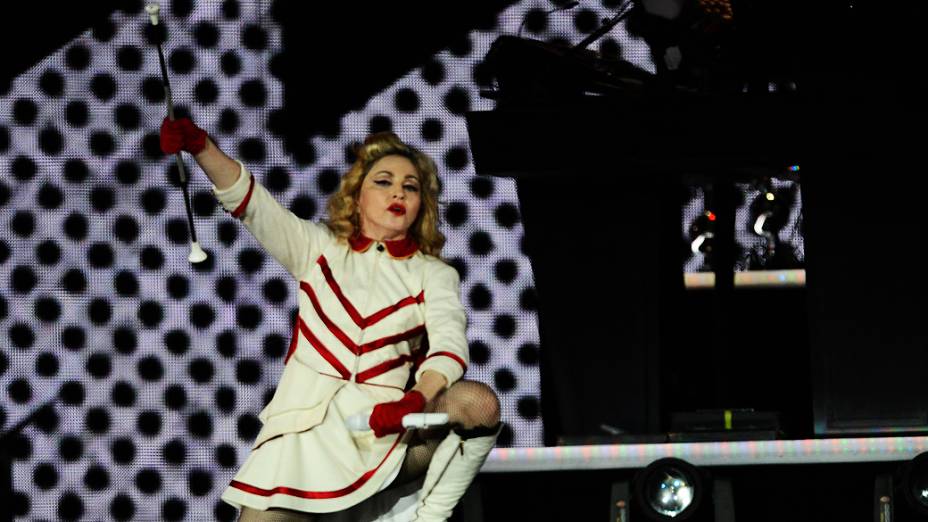 Madonna durante apresentação da MDNA Tour em São Paulo