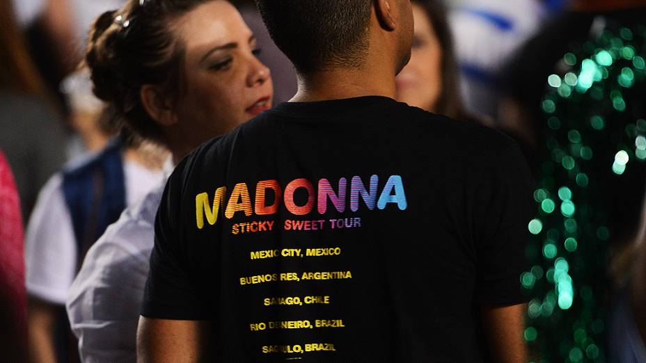 O primeiro show de Madonna em São Paulo reuniu 58 mil fãs no Estádio do Morumbi na noite desta terça-feira (4)