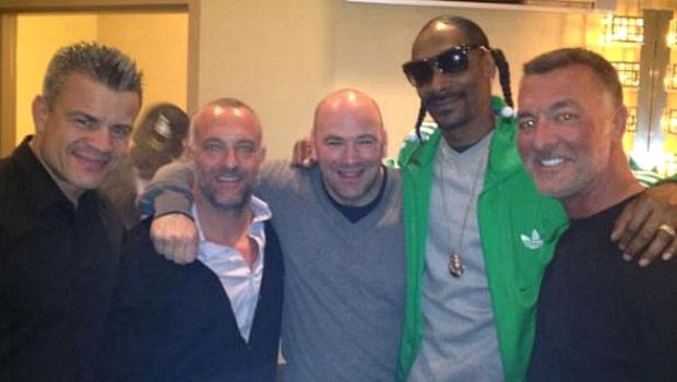 Snoop Dogg com Dana White e os irmãos Frank e Lorenzo Fertitta