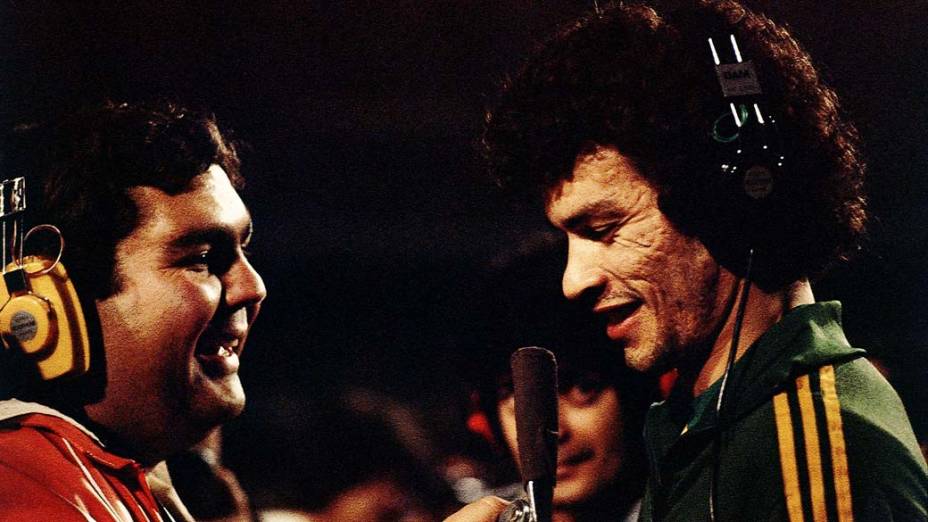 Sócrates sendo entrevistado por Fausto Silva, 1979<br>