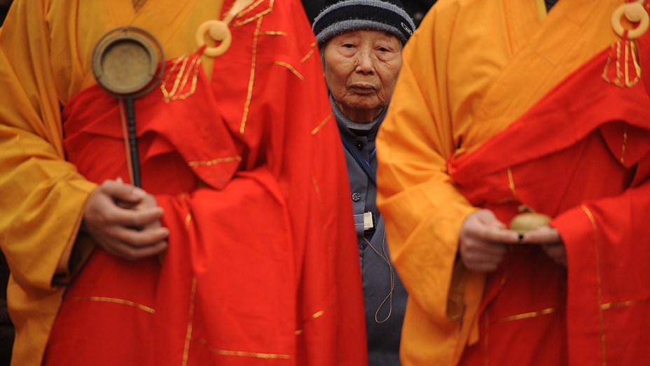 Sobrevivente participa de cerimônia que relembra as vítimas do Massacre de Nanquim, na China