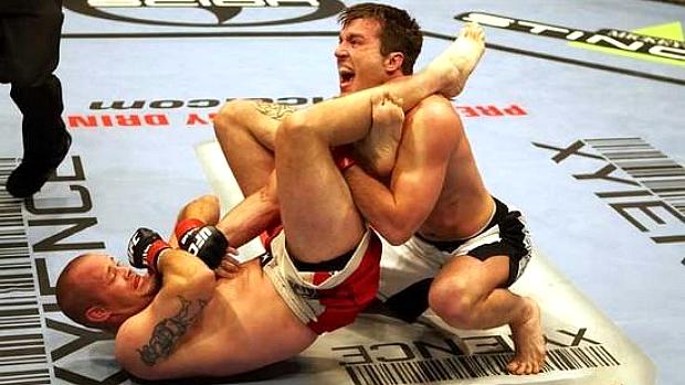 Sonnen foi finalizado pelo americano Jeremy Horn no UFC 60
