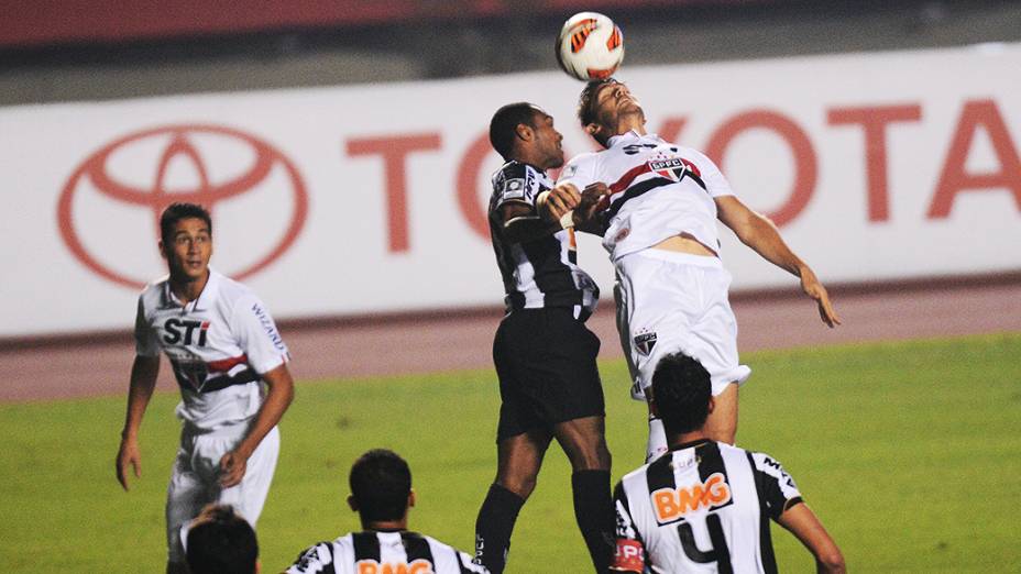 O Atlético-MG venceu o São Paulo por 2 a 1 no Estádio do Morumbi nesta quinta-feira (02)