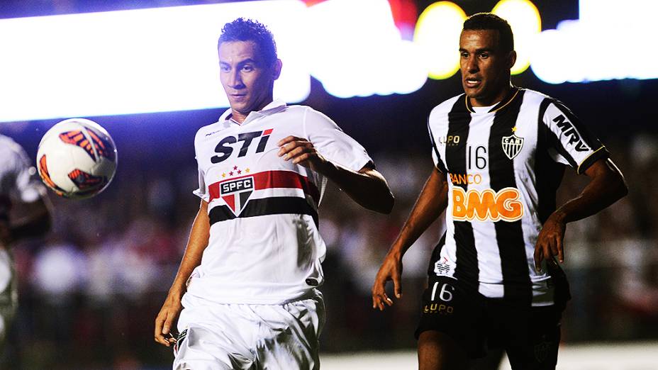 Ganso do São Paulo durante partida contra o Atlético-MG pela última rodada da fase de grupos da Copa Libertadores 2013<br>
