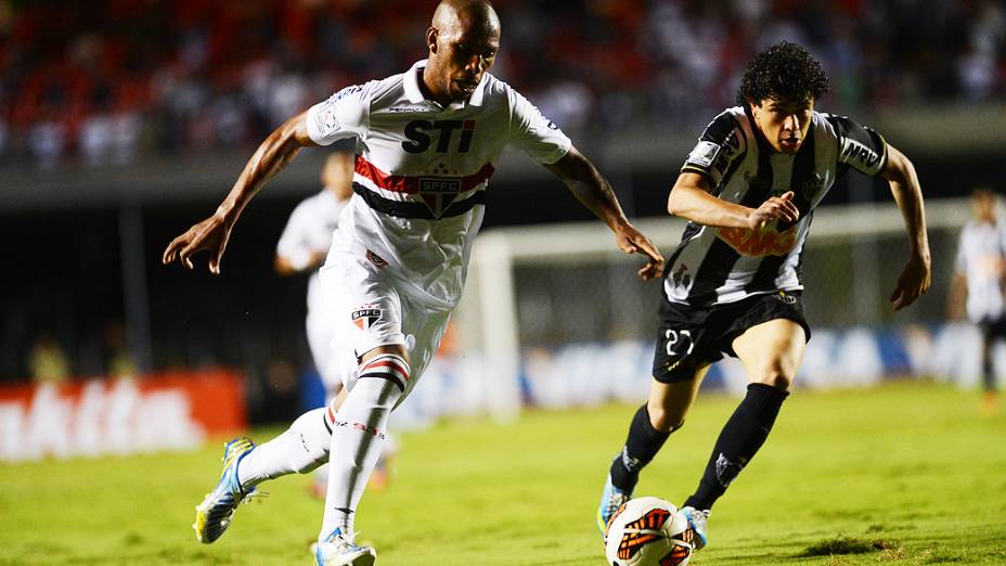 São Paulo vence o Atlético Mineiro por 2 a 0 e se classifica para a próxima fase da Copa Libertadores