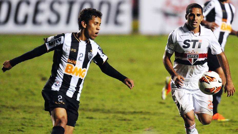 São Paulo vence o Atlético Mineiro por 2 a 0 e se classifica para a próxima fase da Copa Libertadores