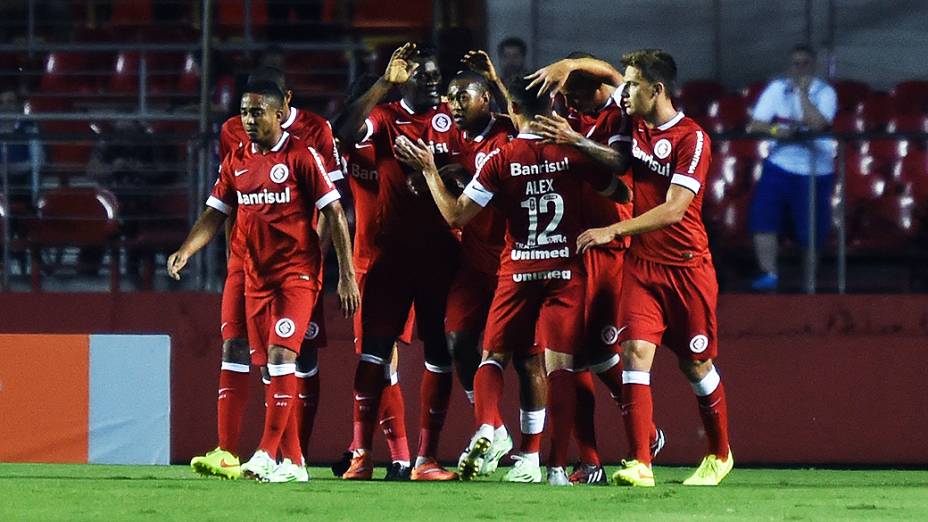 São Paulo enfrenta o Internacional (RS) nesta quarta-feira (12), no estádio do Morumbi, em São Paulo, em jogo  antecipado da 35ª rodada do Brasileirão 2014