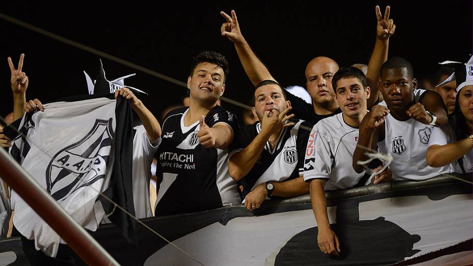 Torcida da Ponte Preta durante partida contra o São Paulo, válida pela semifinal da Copa Sul-Americana, no Morumbi