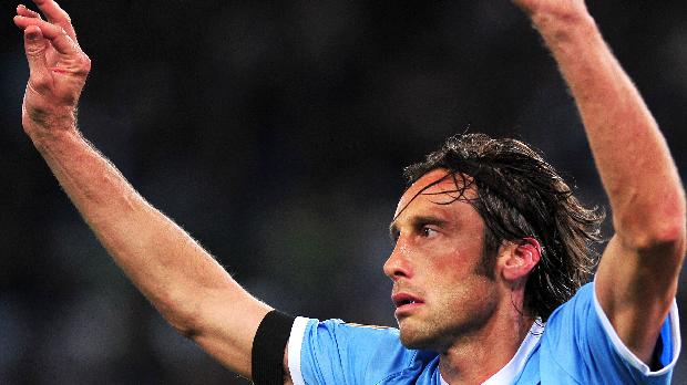 O meio-campista Stefano Mauri, capitão da Lazio, foi detido nesta segunda-feira