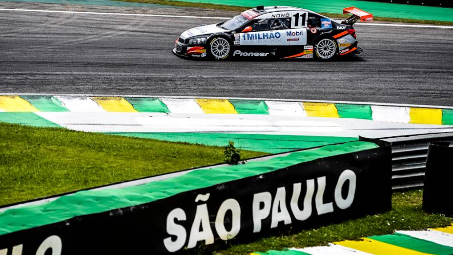 Nonô Figueiredo durante a Corrida do Milhão da Stock Car, no Autódromo de Interlagos