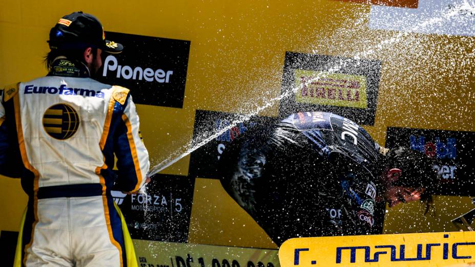 Ricardo Zonta vence a Corrida do Milhão, e Ricardo Maurício é bicampeão da Stock Car