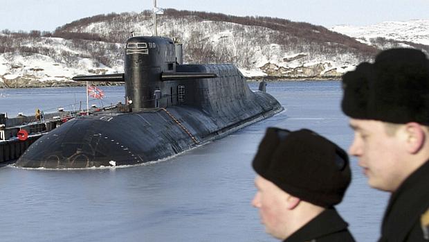 Submarino nuclear russo Yekaterinburg, que pegou fogo em dezembro