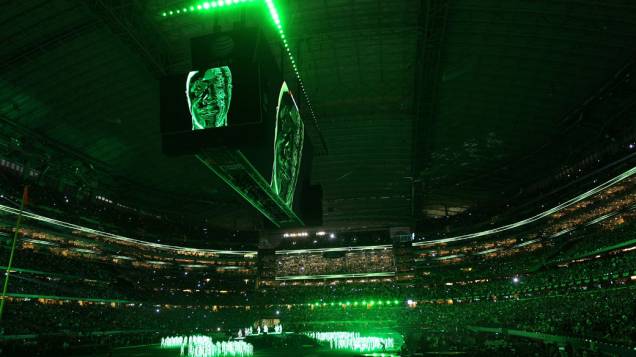 Show do grupo Black Eyed Peas durante o intervalo do Super Bowl XLV