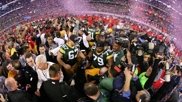 Jogadores do Green Bay Packers comemoram a vitória no Super Bowl XLV
