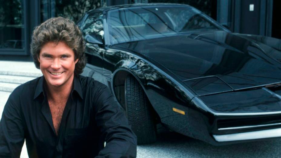 David Hasselhoff e Kitt no seriado A Supermáquina, sucesso nos anos 1980