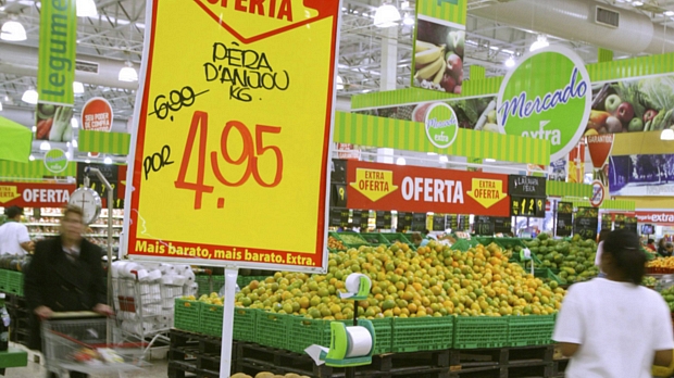 Preços do grupo ‘alimentação’ caíram em 0,37% no varejo neste mês, aponta FGV