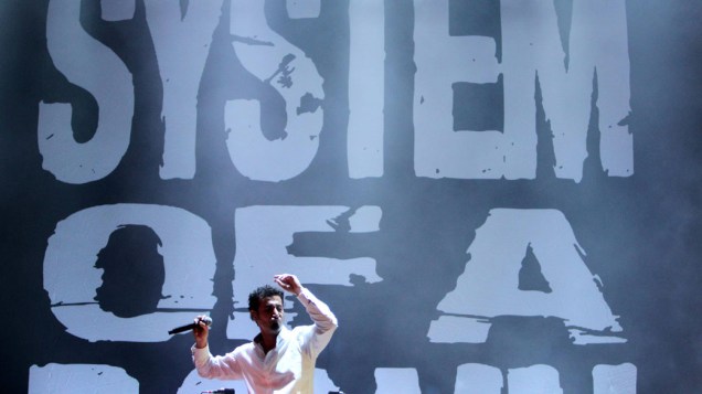 System of a Down durante o show no palco Mundo, no último dia do Rock in Rio, em 02/10/2011