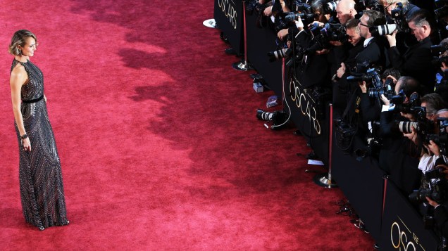 As estrelas desfilam no tapete vermelho durante a premiação do Oscar 2013