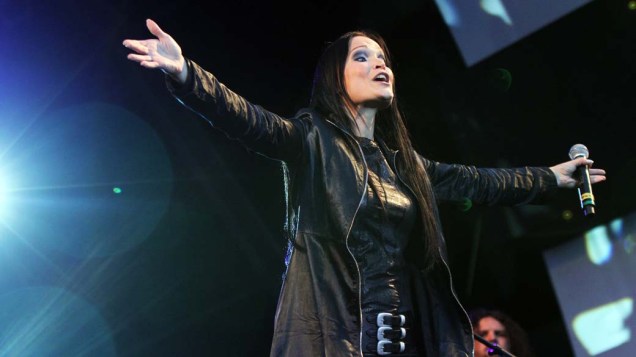 Tarja Turunen no show do Angra no palco Sunset, no terceiro dia do Rock in Rio, em 25/09/11