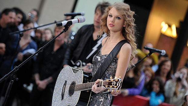 Taylor Swift em Nova York para promover o novo álbum 'Speak Now'