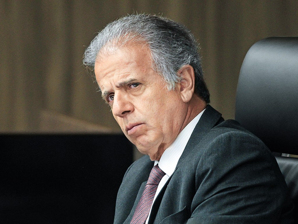 Longe dos holofotes - O ministro José Múcio, relator da resolução que altera o processo de análise das contas