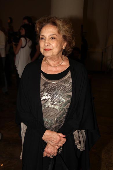 A veterana atriz de televisão, cinema e teatro, Eva Wilma esteve na pré-estreia de Cruel