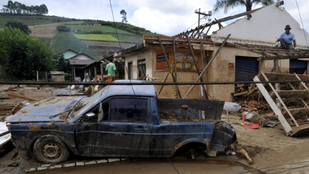 Devastação em Vieira, localidade próxima a Teresópolis: plantações destruídas