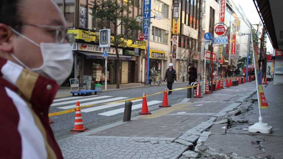 Ruas de Yokohama após terremoto, Japão<br>
