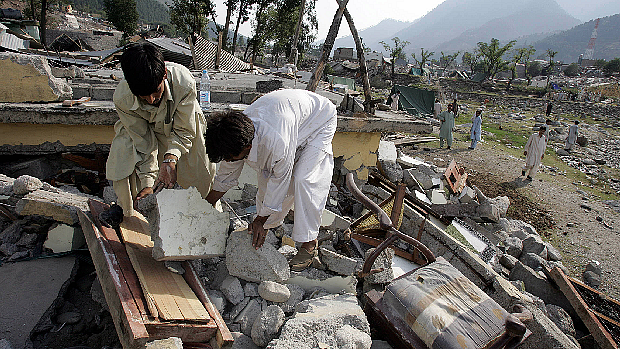 Terremoto no Paqusitão em 2005