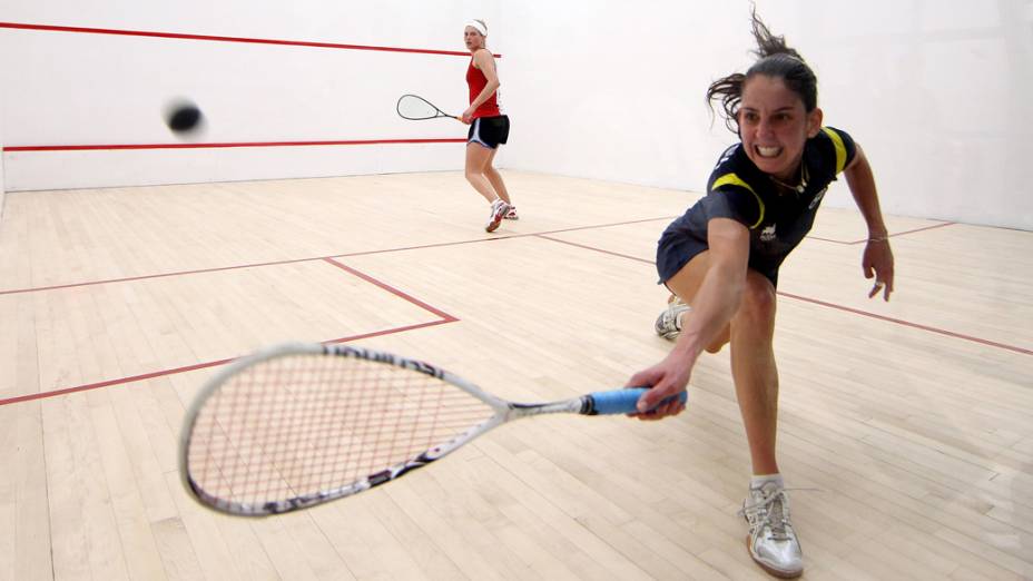 A brasileira Thaisa Serafini durante partida de squash contra a americana Lily Lorentzen, no primeiro dia dos Jogos Pan Americanos em Guadalajara, México, em 15/10/2011