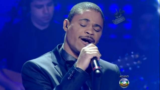 The Voice Brasil: Pedro Lima foi ovacionado pela plateia no show ao vivo