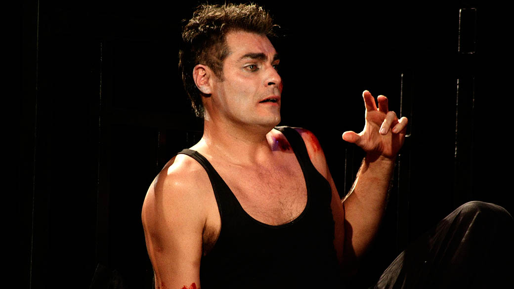 Thiago Lacerda em cartaz na peça 'Hamlet', em São Paulo