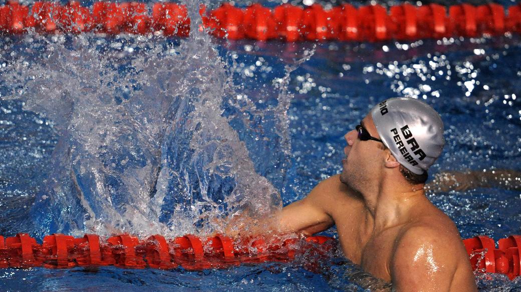 Thiago bate recorde de medalhas de ouro em Jogos Pan-americanos após a vitória nos 200 metros nado costas
