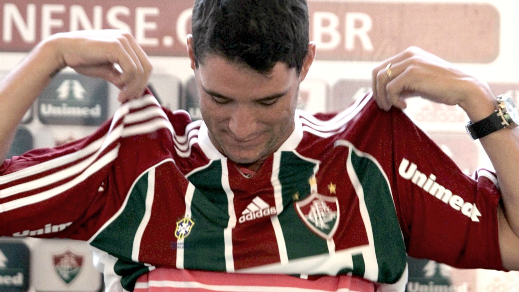 Thiago Neves veste a camisa 7 do Fluminense: salário na casa dos 700 mil reais por mês