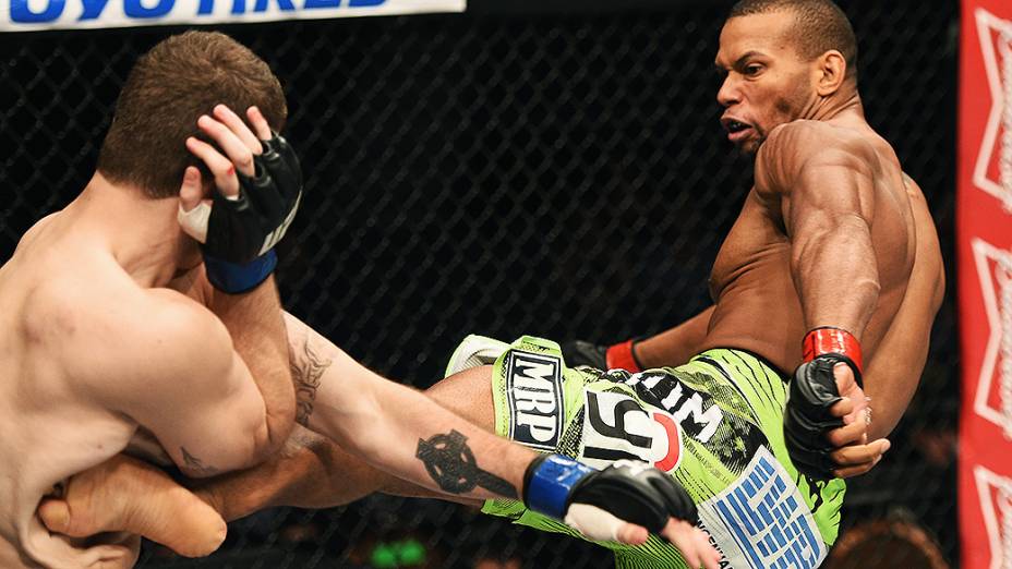 Thiago Marreta vence Andy Enz em menos de dois minutos e abre UFC 183 com nocaute, em Las Vegas
