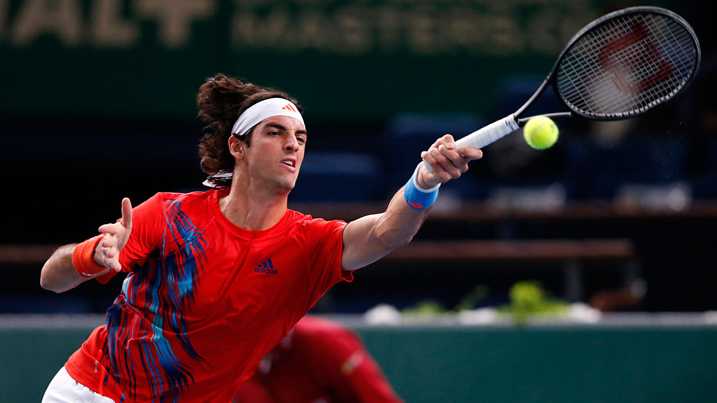 Tenista brasileiro Thomaz Bellucci durante partida contra o sul-africano Kevin Anderson válida pelo Masters 1000 de Paris