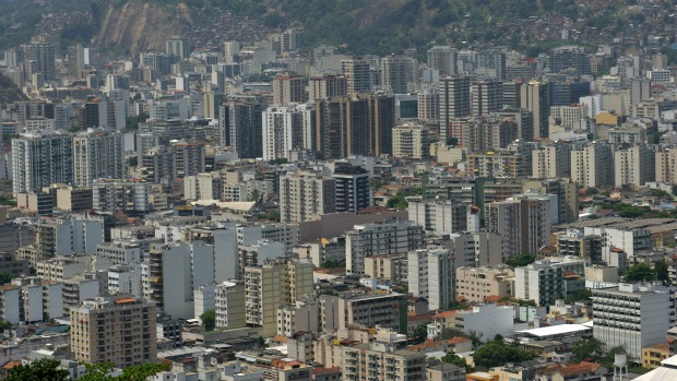 O bairro da Tijuca, zona Norte do Rio, visto do Morro dos Macacos, ocupado em 2010