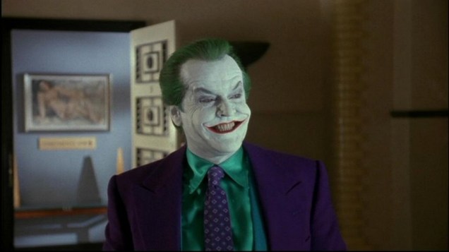 Em 1989, à frente da superprodução <em>Batman</em>, Burton causou alvoroço ao escolher Michael Keaton para o papel principal. O filme foi um sucesso e a interpretação de Jack Nicholson como o Coringa <em>(foto)</em> entrou para a história.