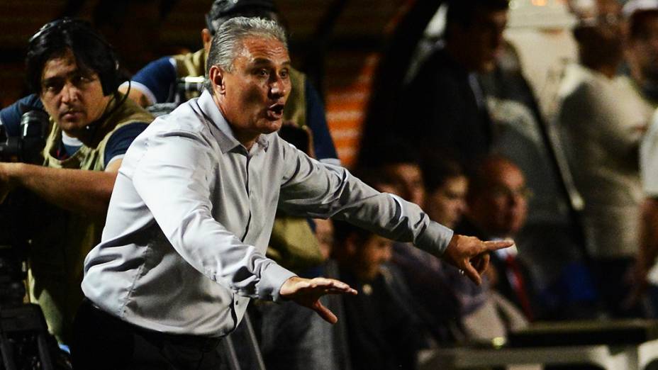 O técnico Tite do Corinthians durante partida contra o Tijuana