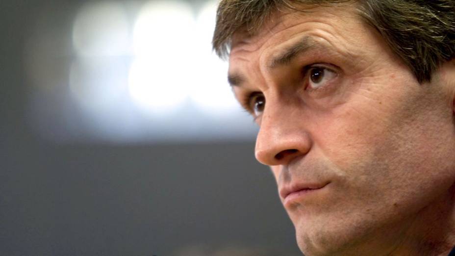 Tito Vilanova, técnico do Barcelona, em entrevista: seis semanas de afastamento