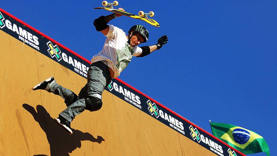 Manobras radicais e tombos espetaculares marcaram os X-Games em Foz do Iguaçu