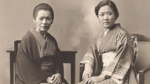 Tomie Ohtake e sua mãe, Kimi Nakakubo Tomie Ohtake e sua mãe, Kimi Nakakubo
