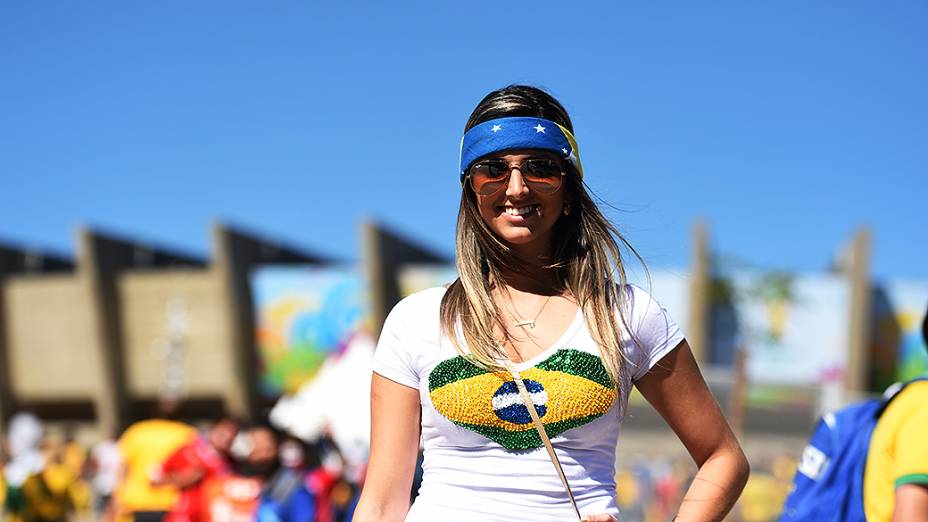 Torcida antes da partida entre Brasil e Chile, em Belo Horizonte