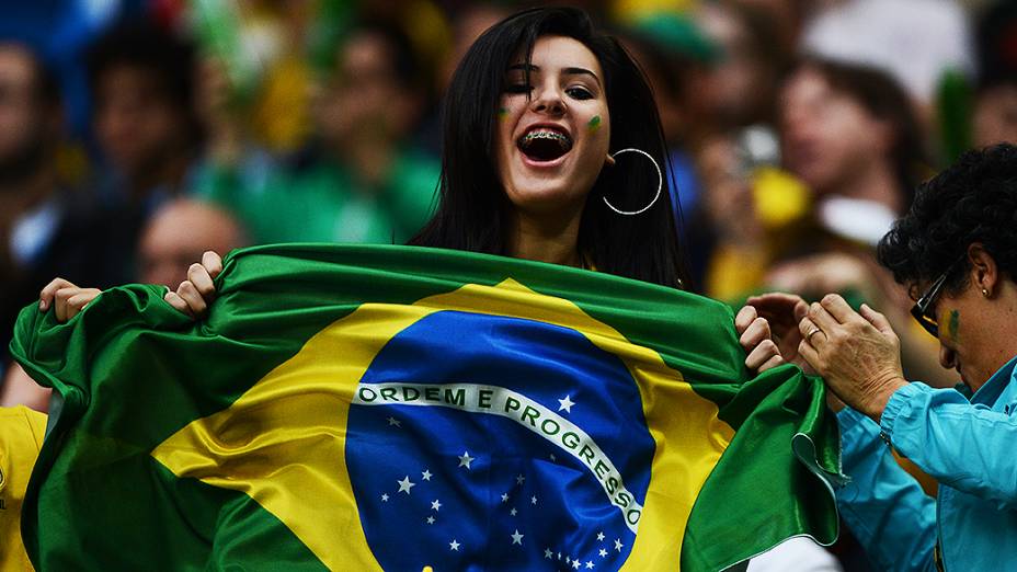 Torcida durante partida contra França, amistoso de preparação para a Copa das Confederações realizada no Arena do Grêmio