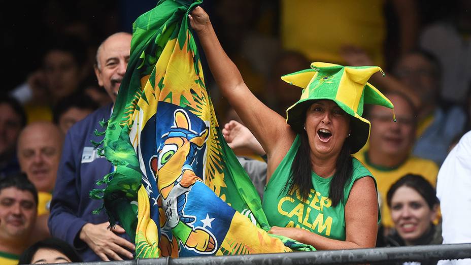 Torcida brasileira chega para o amistoso entre Brasil e Sérvia no estádio do Morumbi, em São Paulo