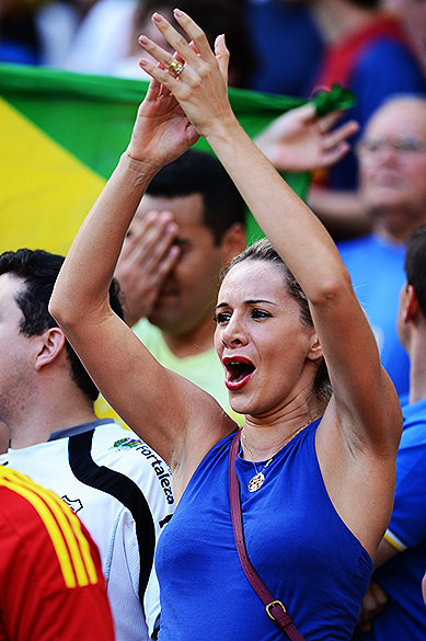 Torcida italiana durante partida da Itália e Espanha, válida pela semi-final da Copa das Confederações, no Castelão, em Fortaleza<br>