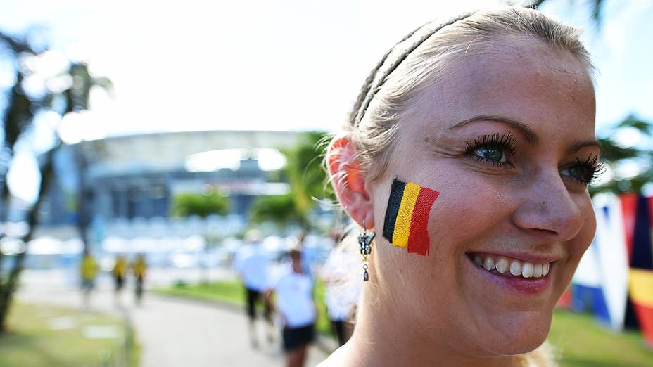 Torcida de Bélgica e Estados Unidos chegam na Arena Fonte Nova, em Salvador