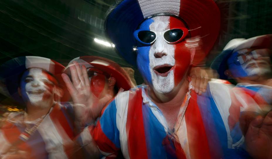 Torcedor francês durante partida válida pelas quartas-de-final da Eurocopa 2012