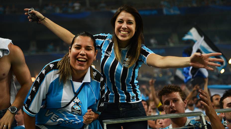 Torcida do Grêmio durante o jogo contra o Hamburgo na inauguração da Arena em Porto Alegre